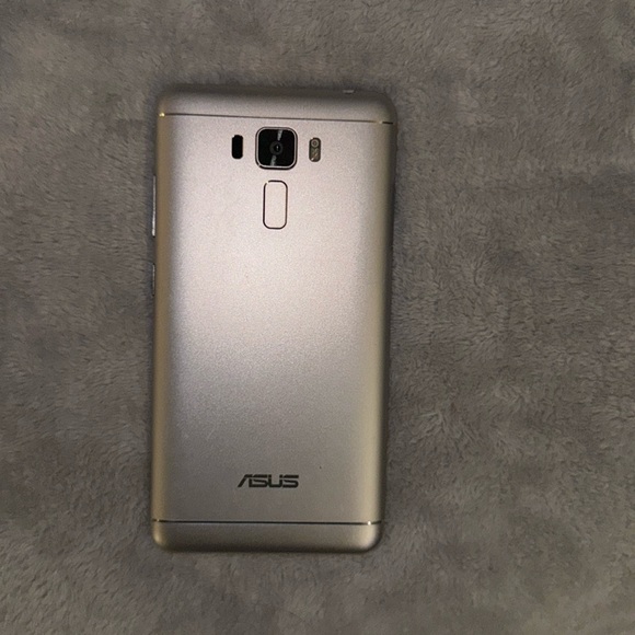 ASUS Z3 Android Phone (UNLOCKED CARRIER) - Picture 2 of 9
